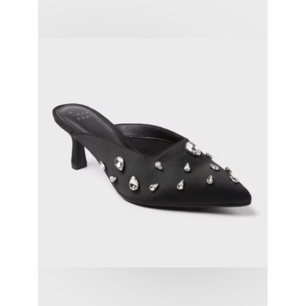 A New‎ Day Katia Rhinestone teardrop Womens 8.5 Black Embellished Kitten Heel